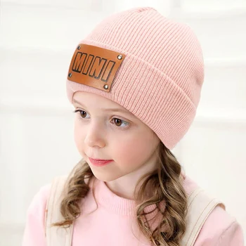 Однотонная Детская вязаная шапочка в Корейском стиле, вязаная крючком с буквами, шапка для маленьких мальчиков и девочек, осенне-зимние Теплые шапочки для малышей, капор
