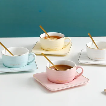 Кофейные чашки и тарелки цвета макарон, изысканные керамические чашки с золотой росписью, европейский послеобеденный чайный сервиз